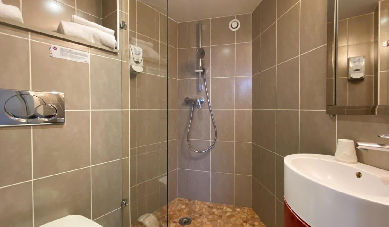 Charme Hôtel et Spa, Montbéliard Sud Esterno foto