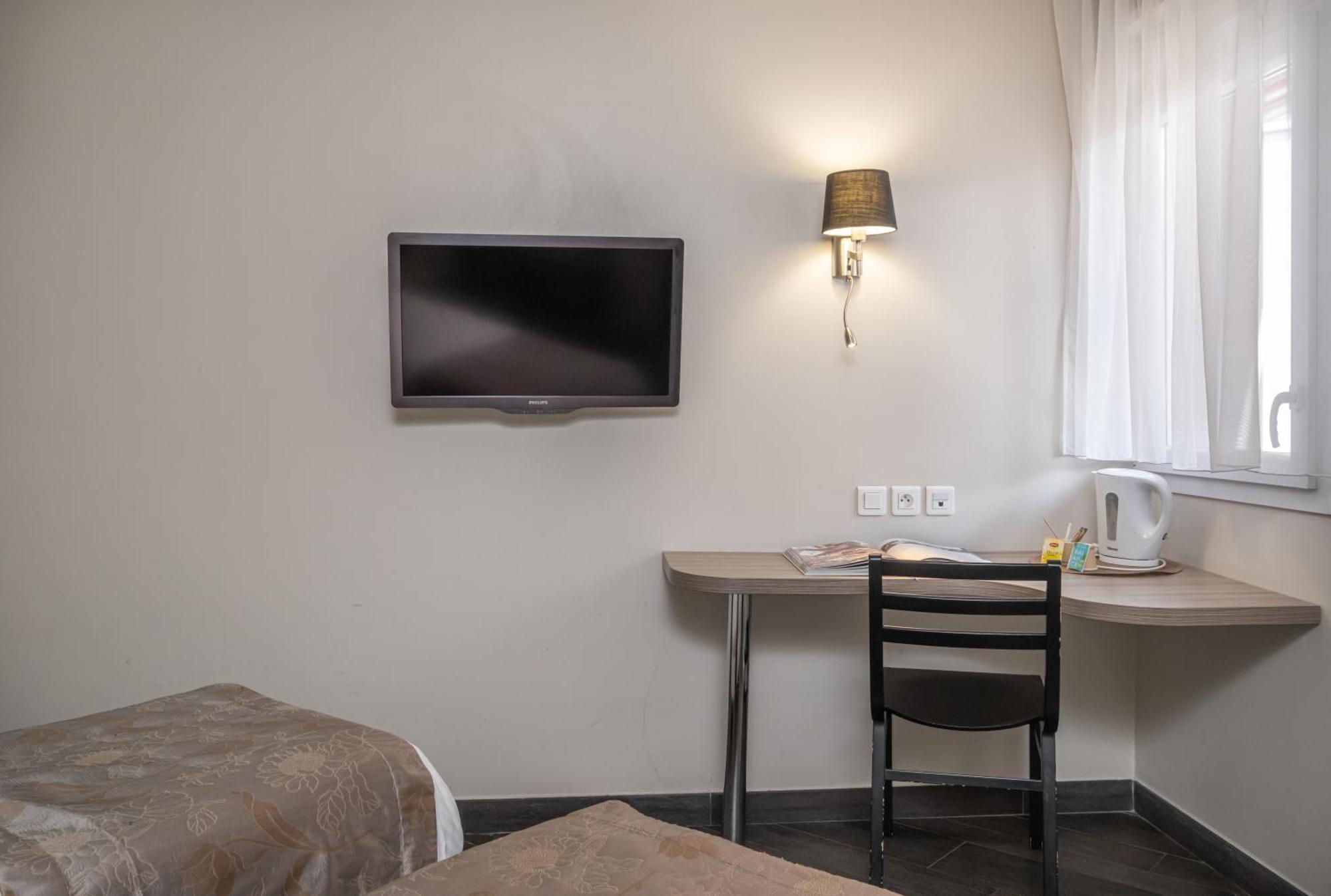 Charme Hôtel et Spa, Montbéliard Sud Esterno foto