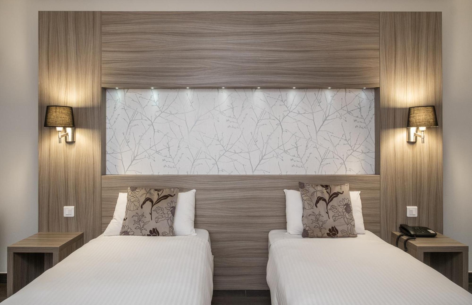Charme Hôtel et Spa, Montbéliard Sud Esterno foto
